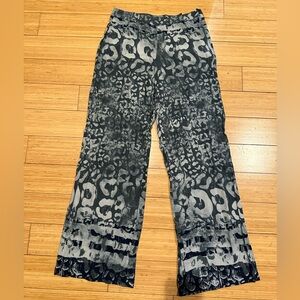 Sisley Wide Leg Pants Size Small